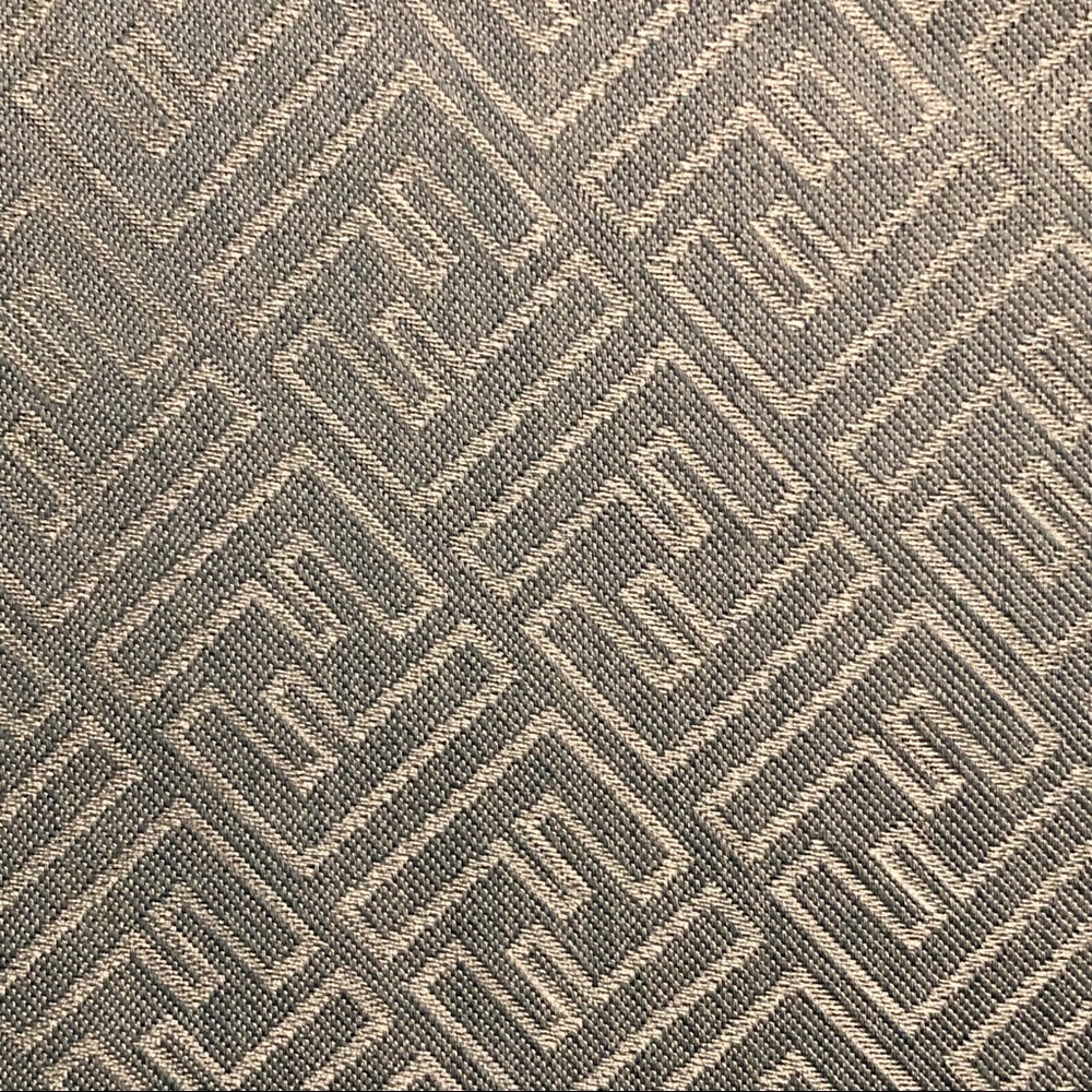 ⛔️SOLD⛔️ Fendi FF Shawl Scarf Brand New In Box - Picture 5 of 8